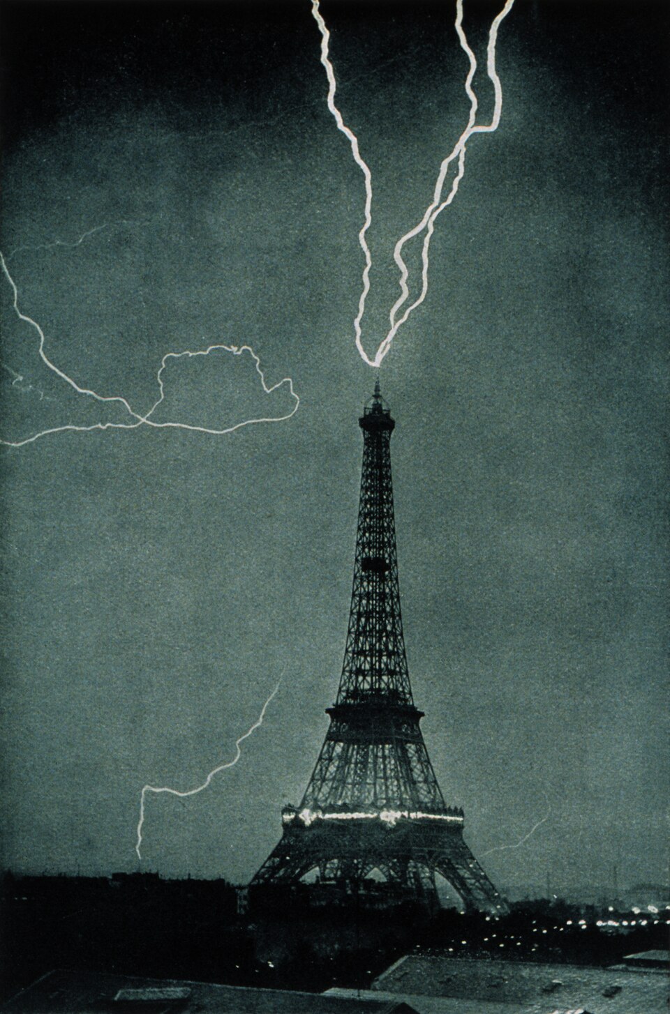 Paris: Guided Family Tour